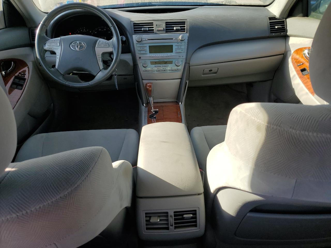 2009 Toyota Camry - Image 8