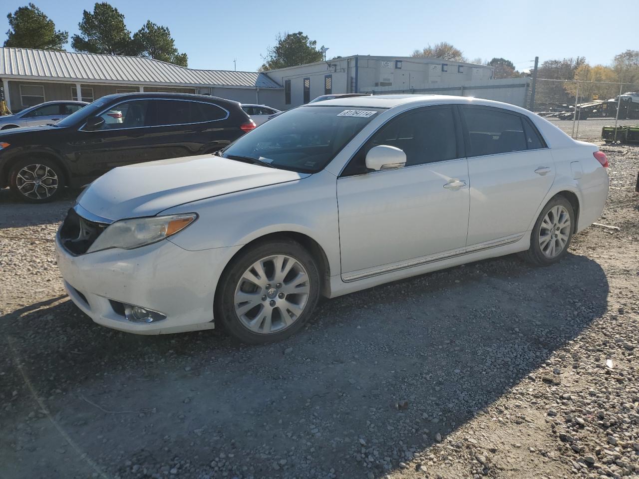 2012 Toyota Avalon - Image 1