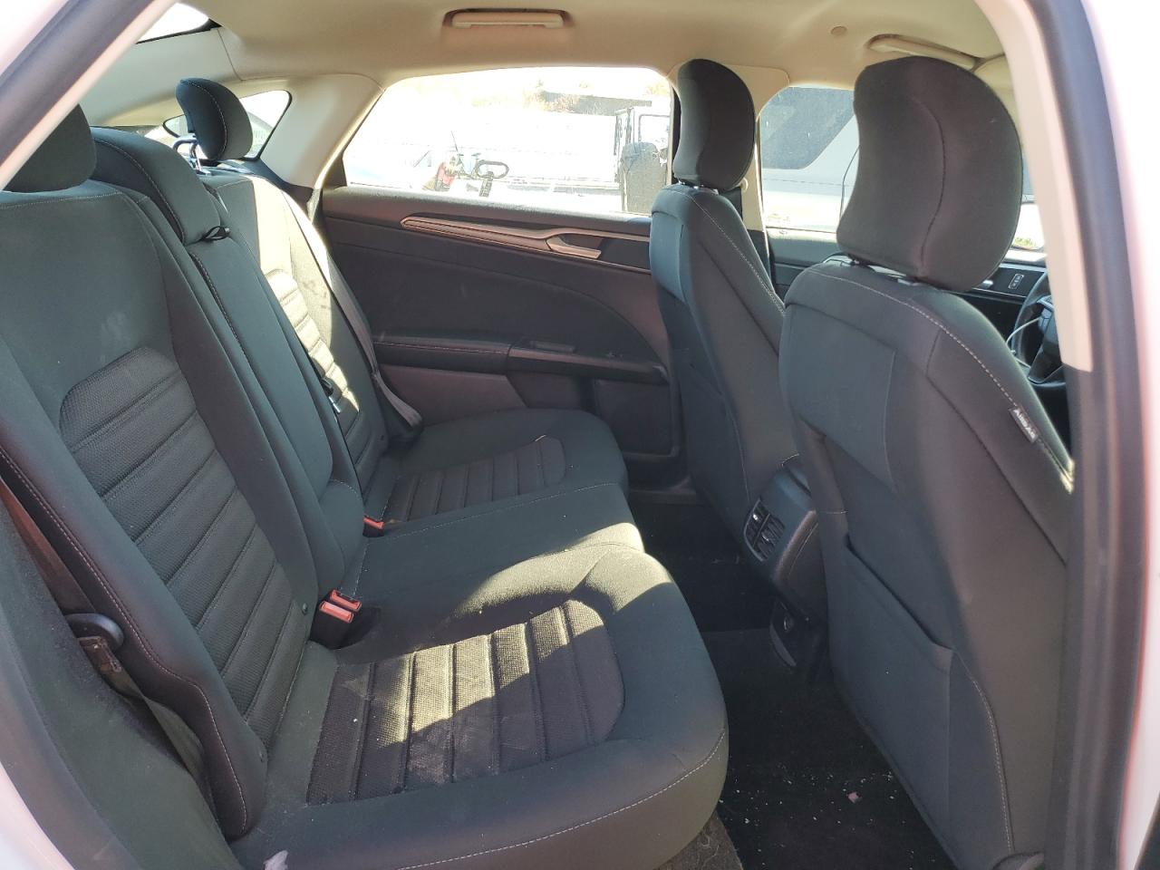 2019 Ford Fusion - Image 10
