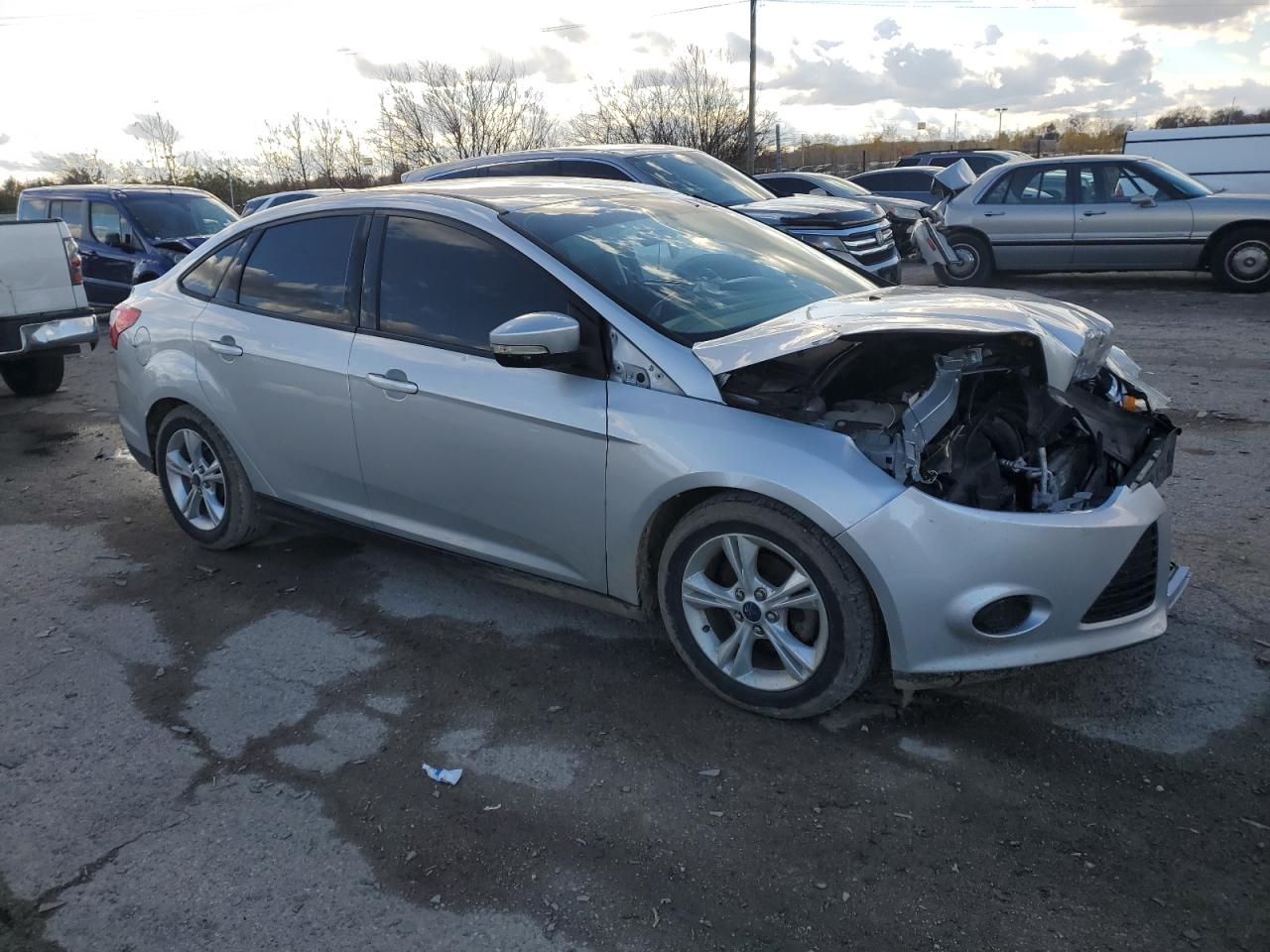 VIN 1FADP3F25EL305304 2014 FORD FOCUS no.4