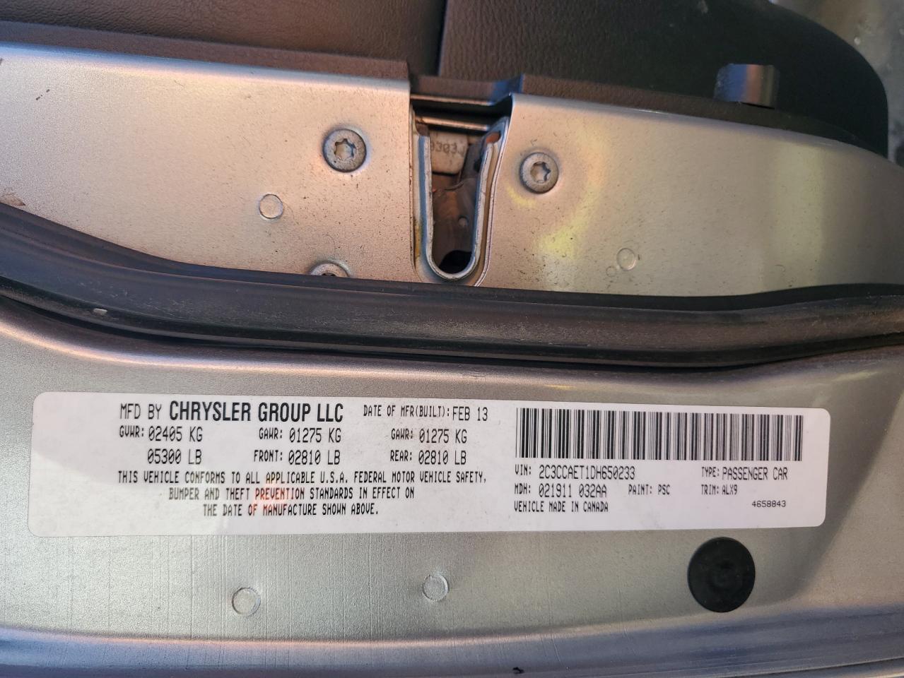 2013 Chrysler 300 - Image 12
