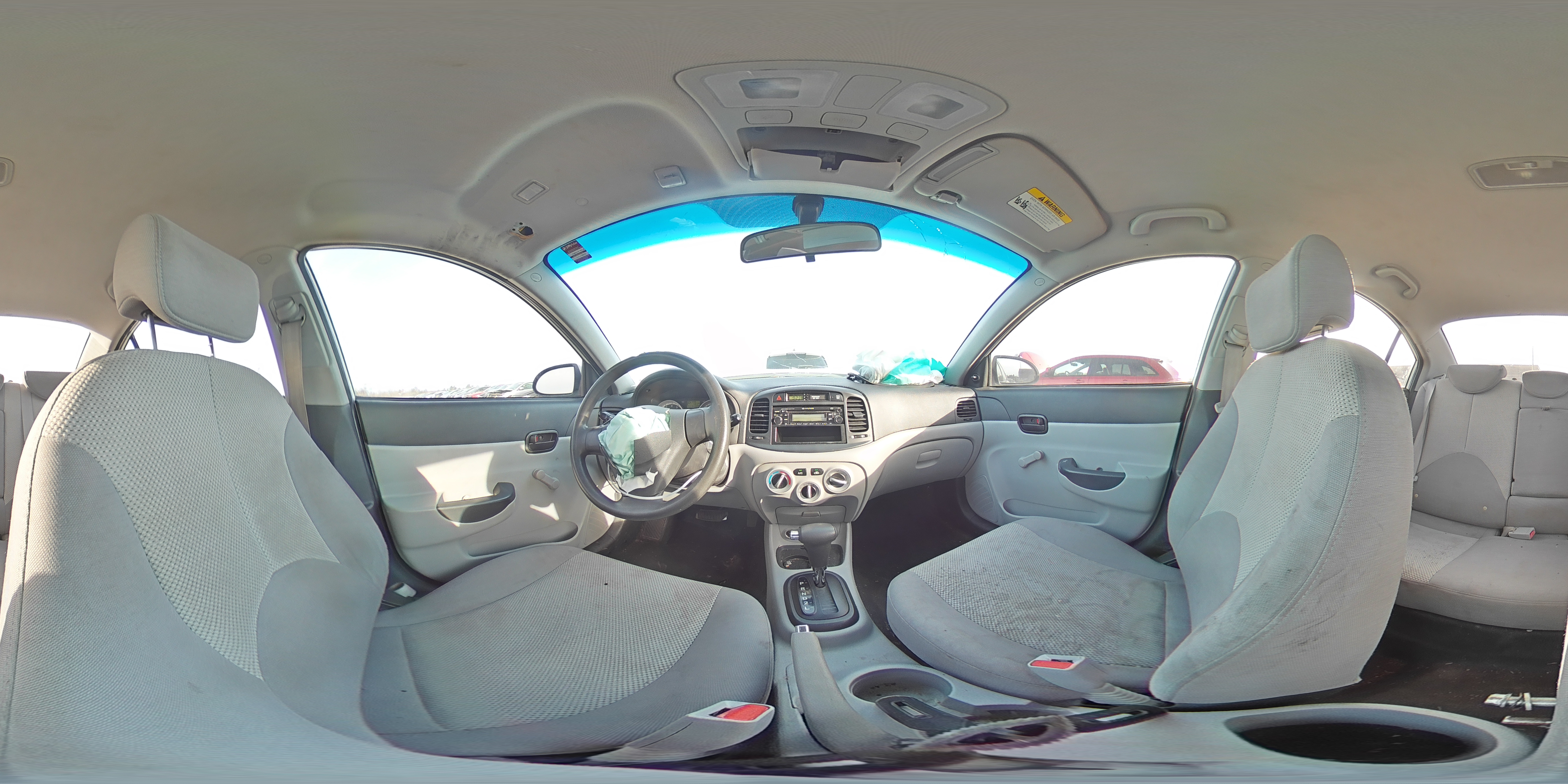 2009 Hyundai Accent - Image 13