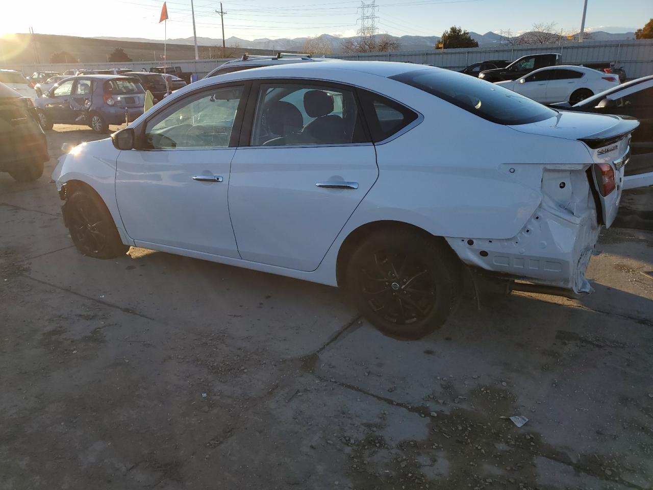 2018 Nissan Sentra - Image 2