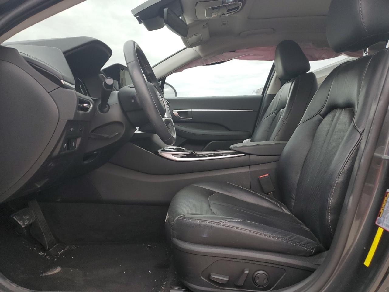2022 Hyundai Sonata - Image 7