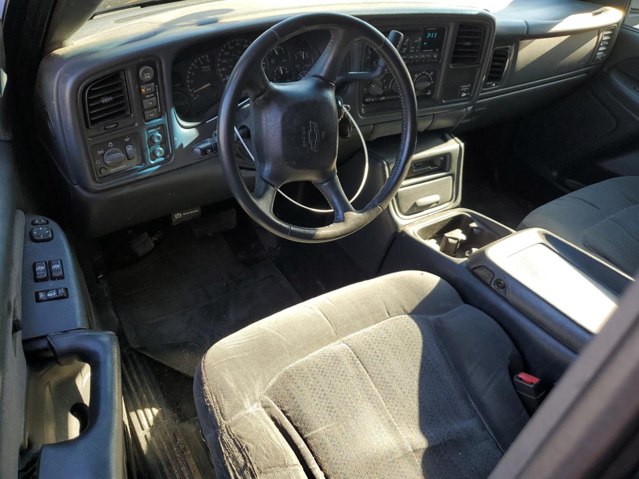 2002 Chevrolet Silverado - Image 8