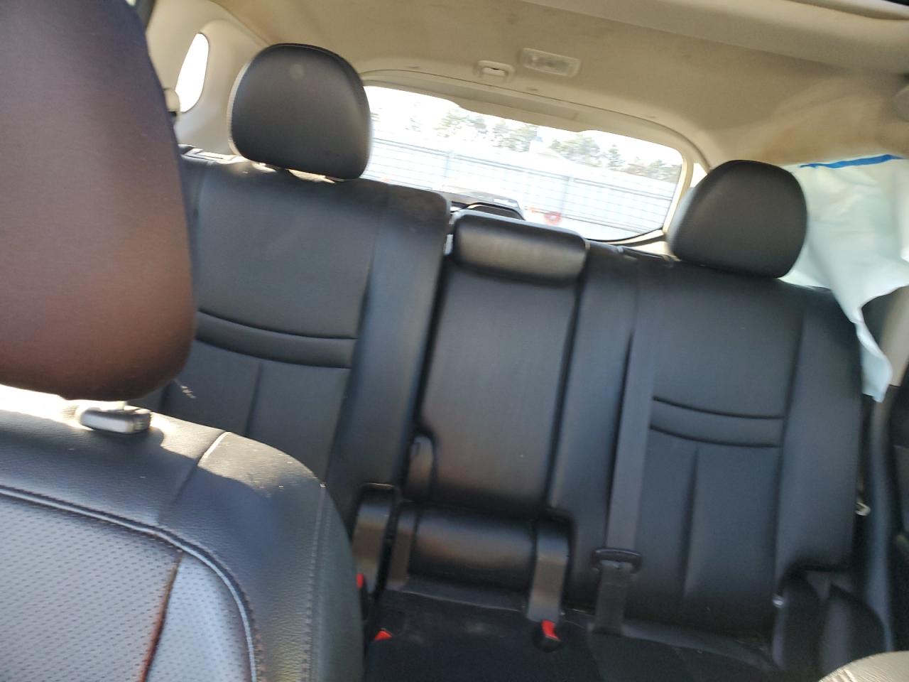 2019 Nissan Rogue - Image 10