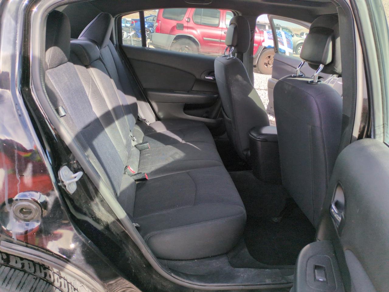 2012 Chrysler 200 - Image 10