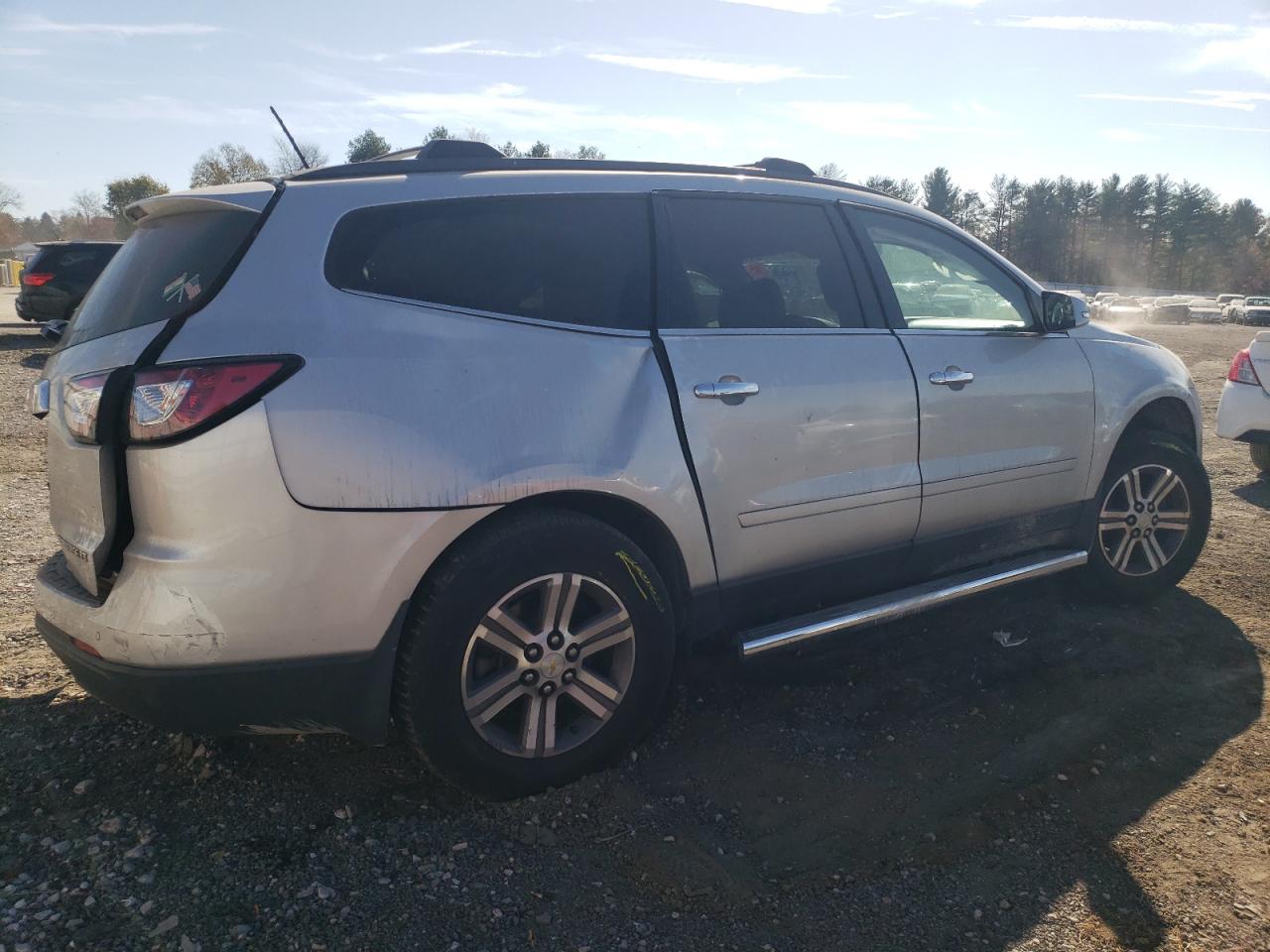 2015 Chevrolet Traverse - Image 3