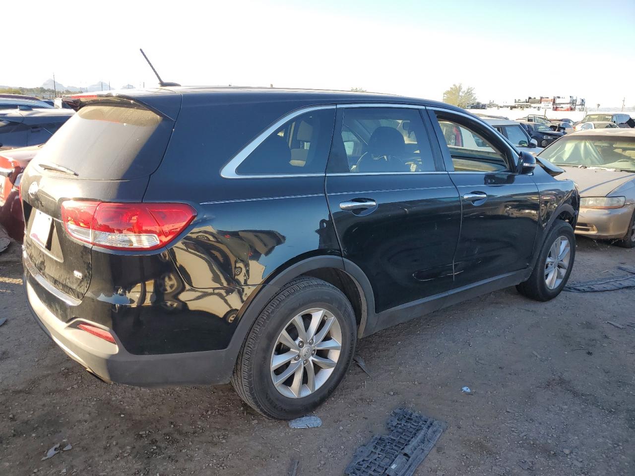 2018 Kia Sorento - Image 3