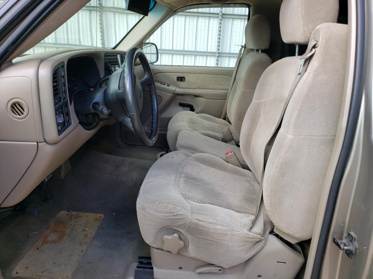 2002 Chevrolet Silverado - Image 7