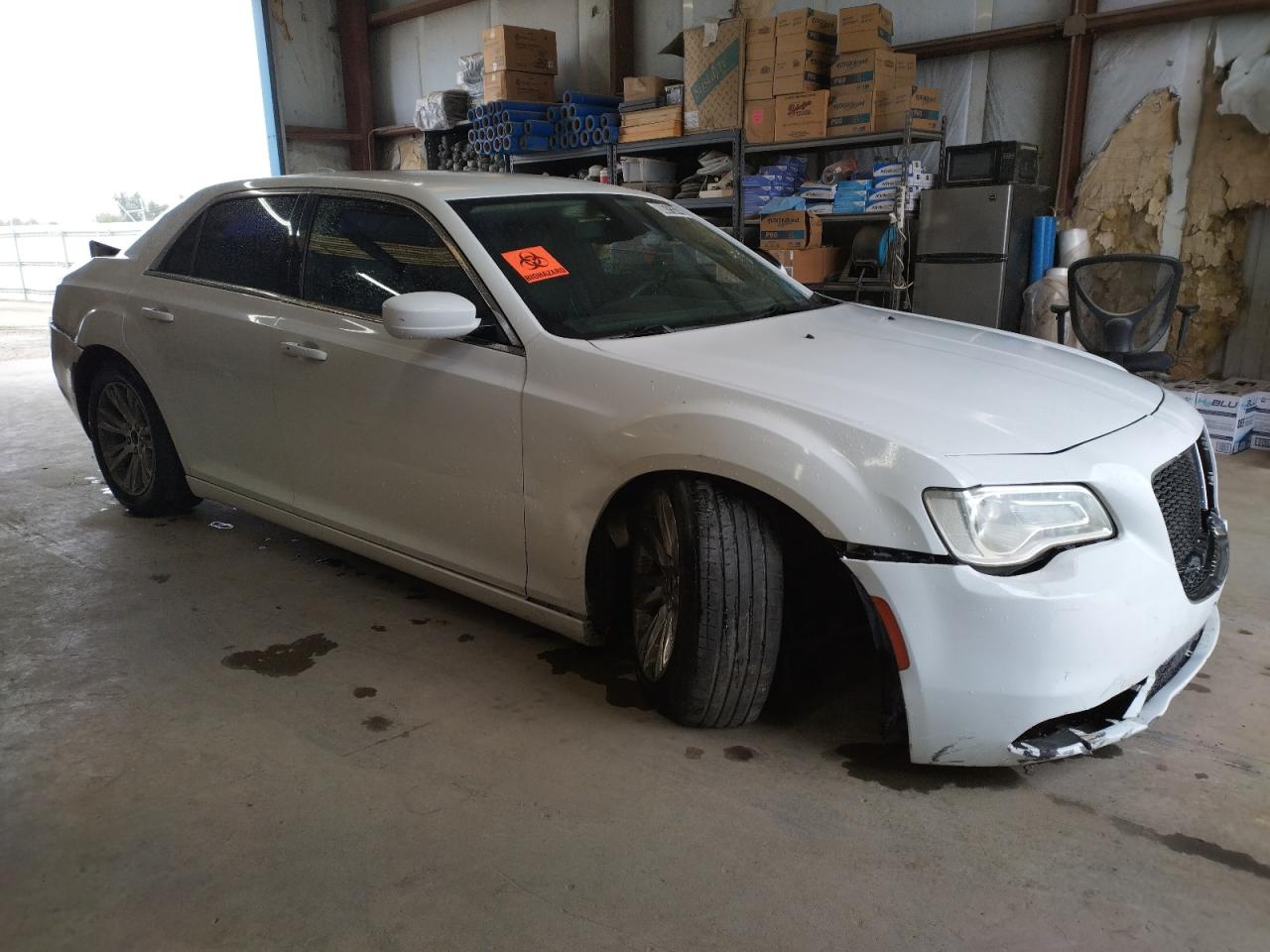 VIN 2C3CCAAG9HH529867 2017 CHRYSLER 300 no.4