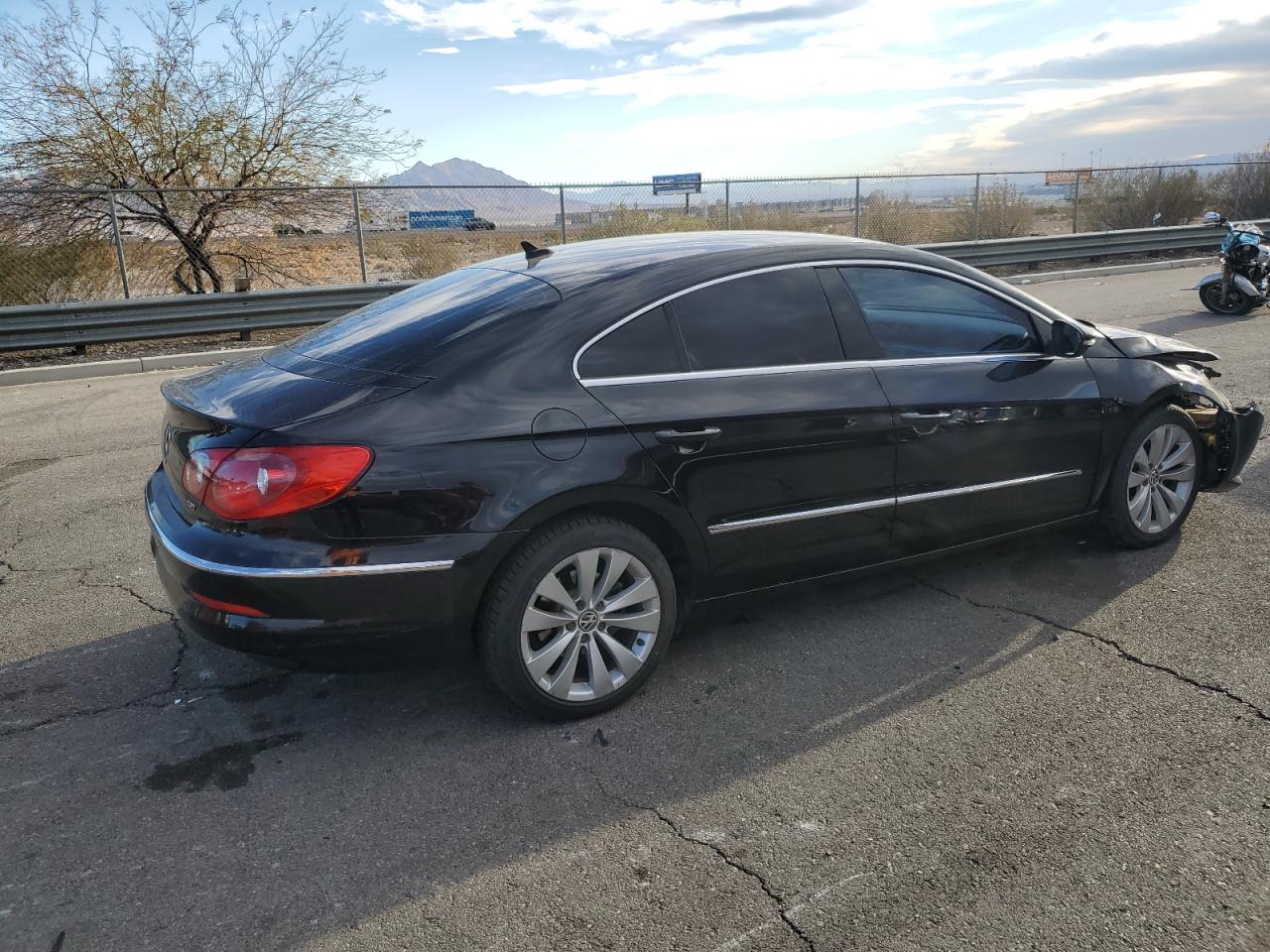 2010 Volkswagen Passat CC - Image 3