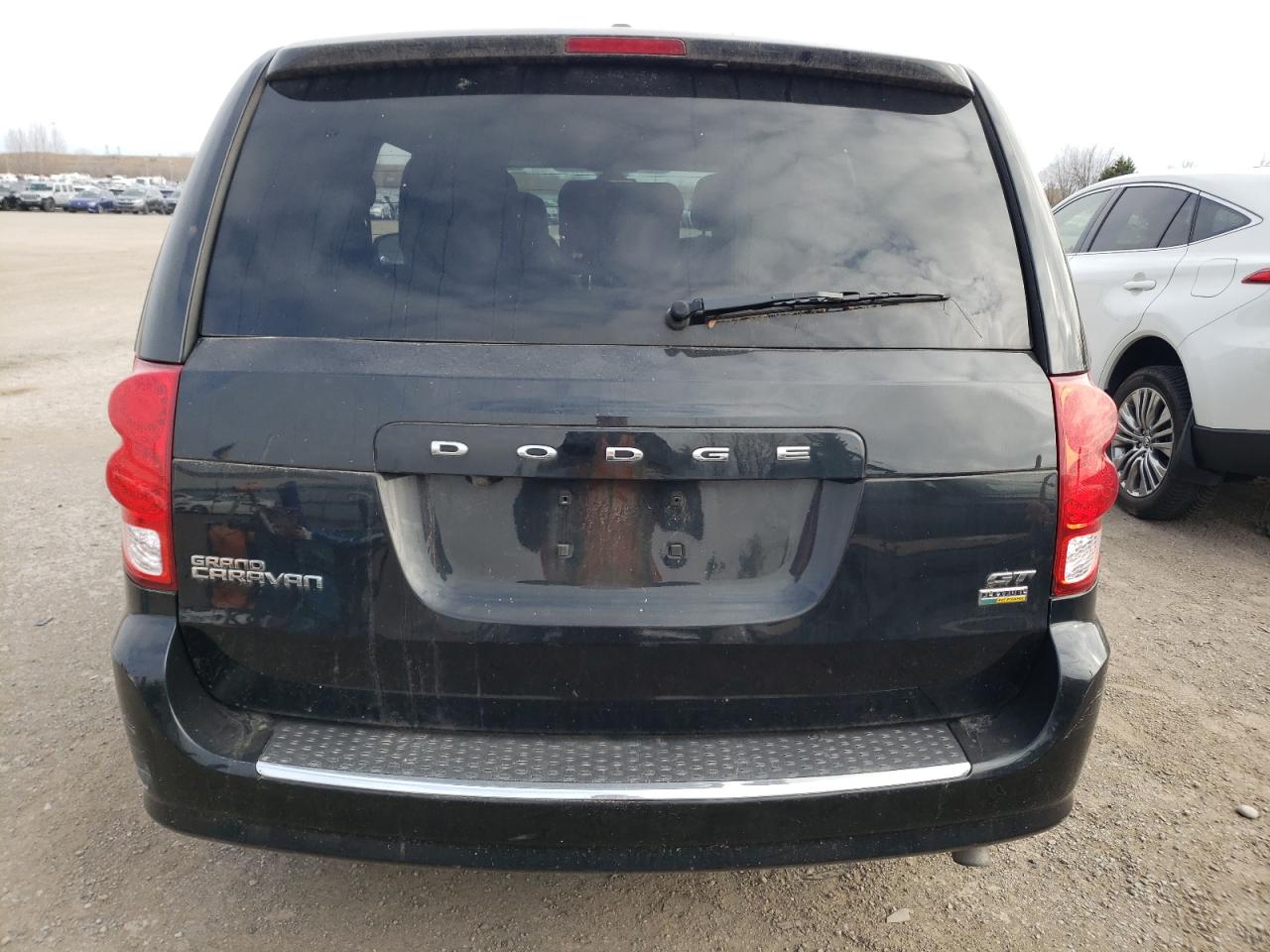 2019 Dodge Caravan - Image 6