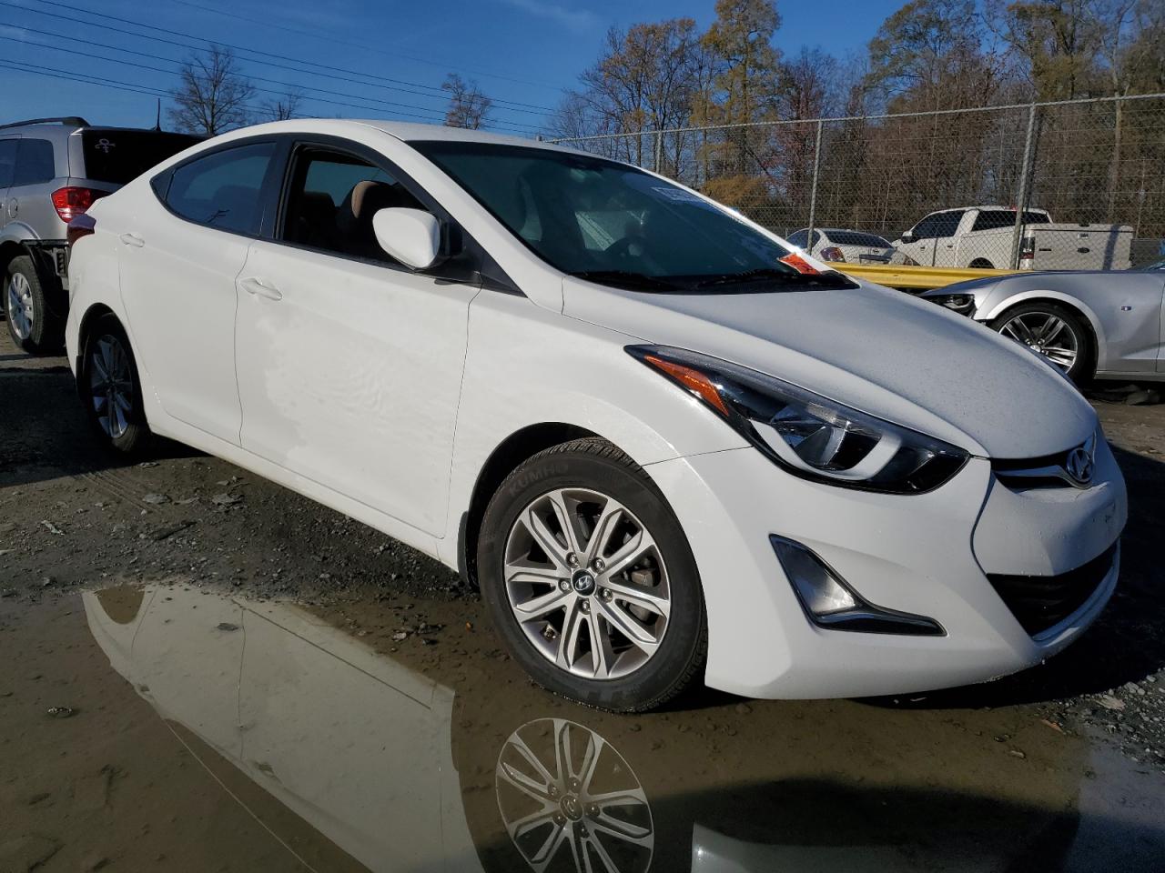 2014 Hyundai Elantra - Image 4
