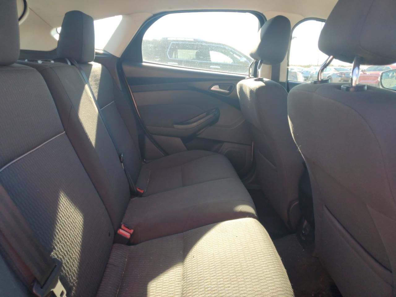 2012 Ford Focus - Image 11