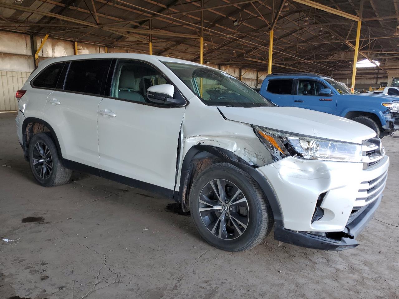 2019 Toyota Highlander - Image 4
