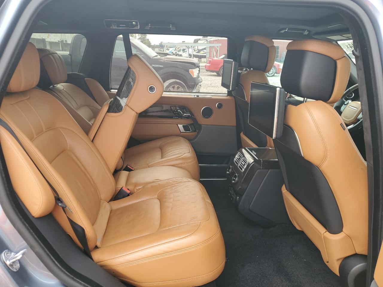 2019 Land Rover Range Rover - Image 10