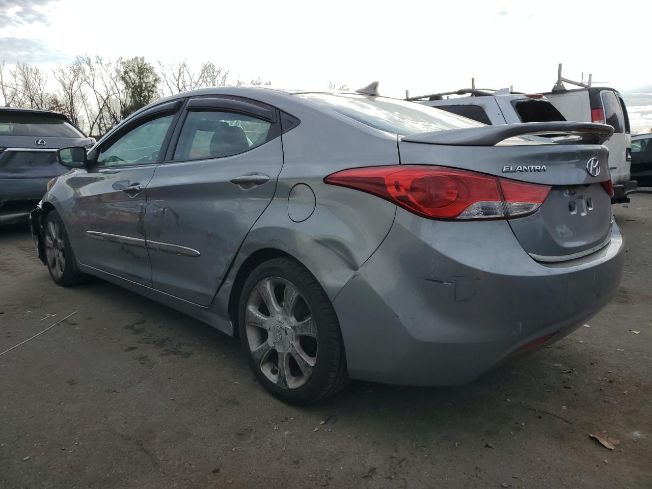 2012 Hyundai Elantra - Image 2
