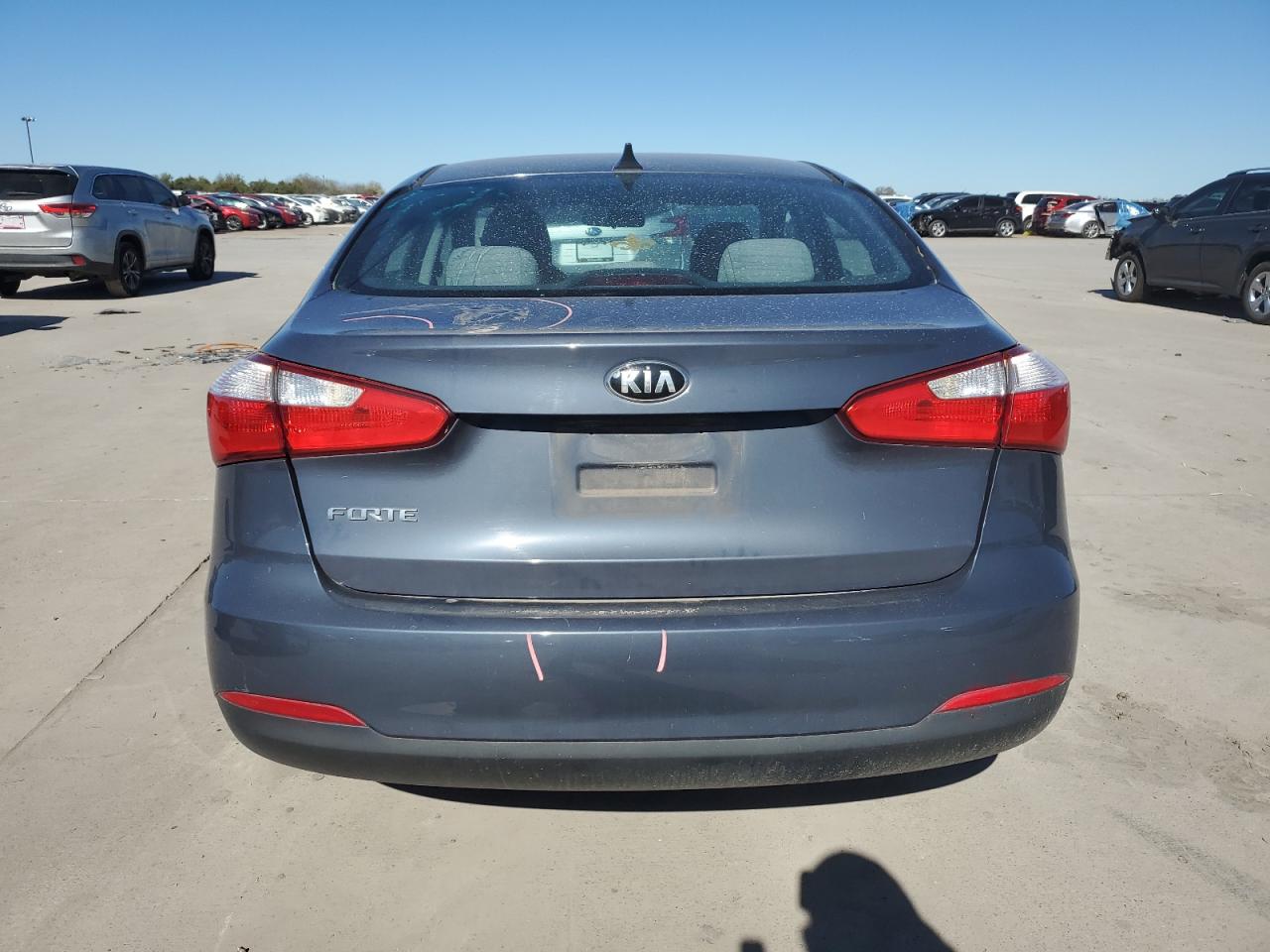 VIN KNAFX4A64F5413970 2015 KIA FORTE no.6