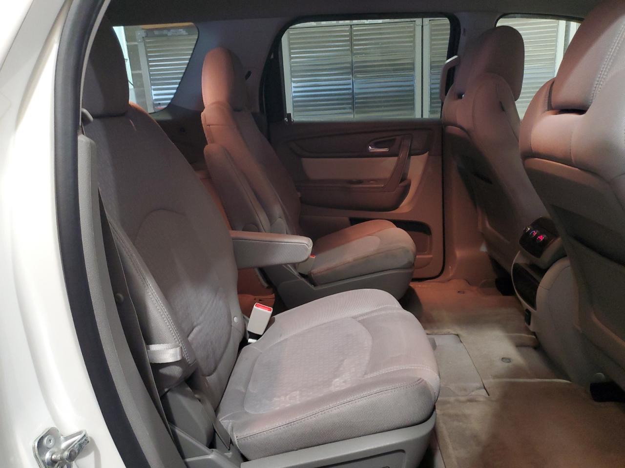 2015 GMC Acadia - Image 11