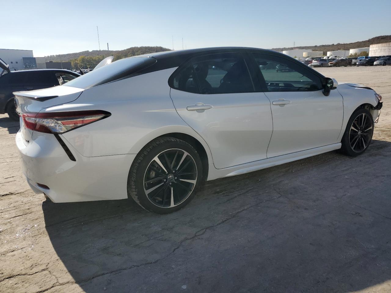 2018 Toyota Camry - Image 3