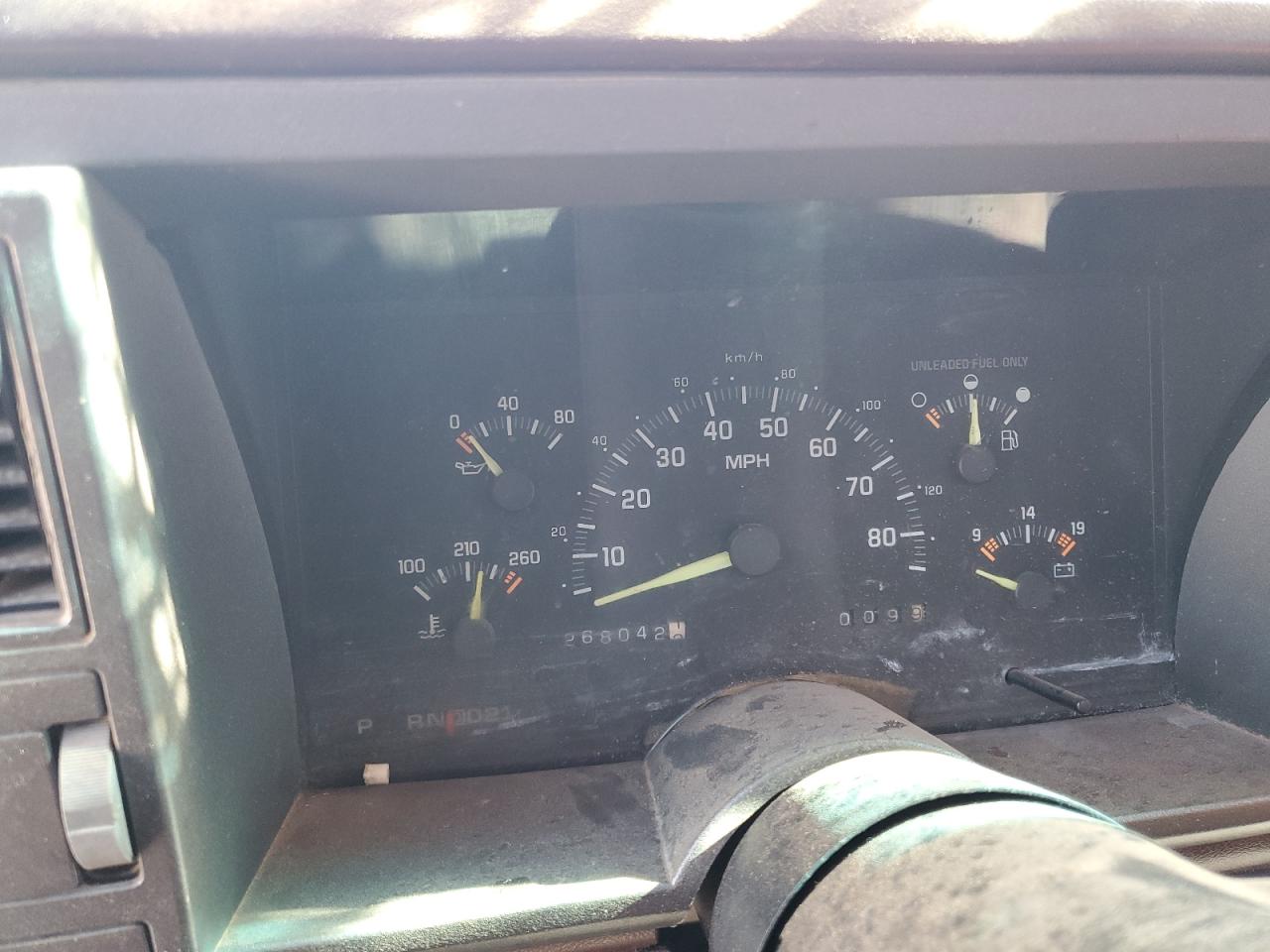 1993 Chevrolet GMT-400 - Image 9