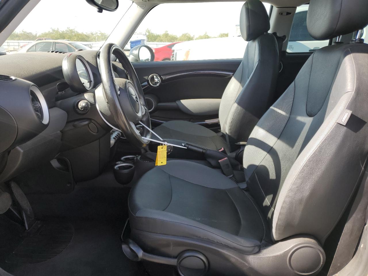 2010 MINI Cooper - Image 7