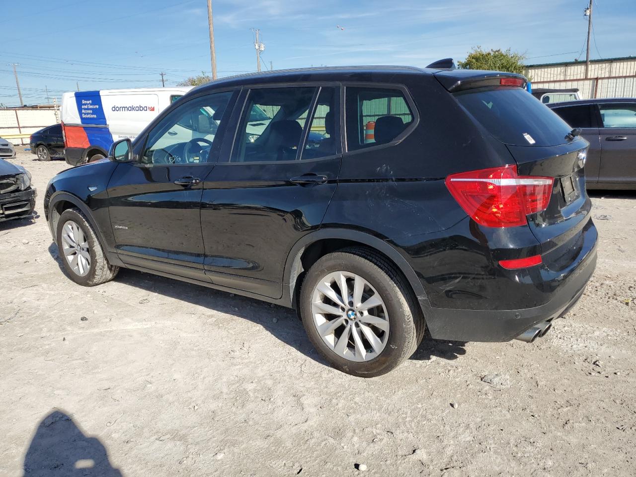 VIN 5UXWX9C36H0T21809 2017 BMW X3 no.2