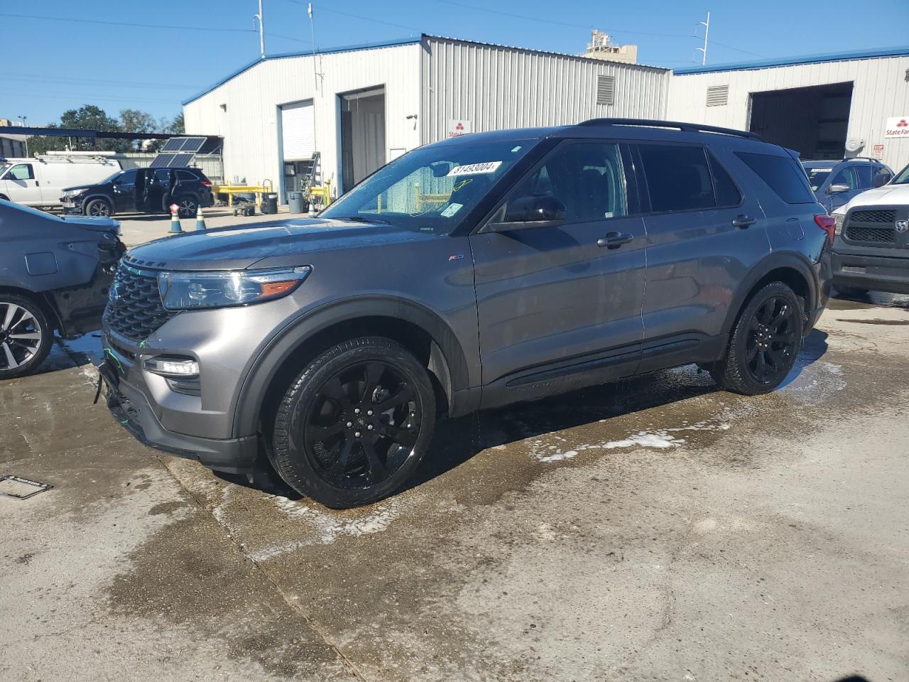 2023 Ford Explorer - Image 1