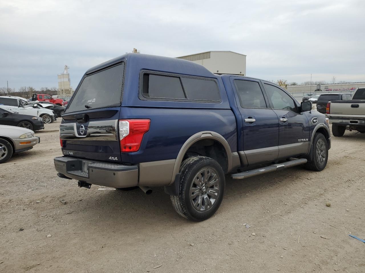 2017 Nissan Titan - Image 3