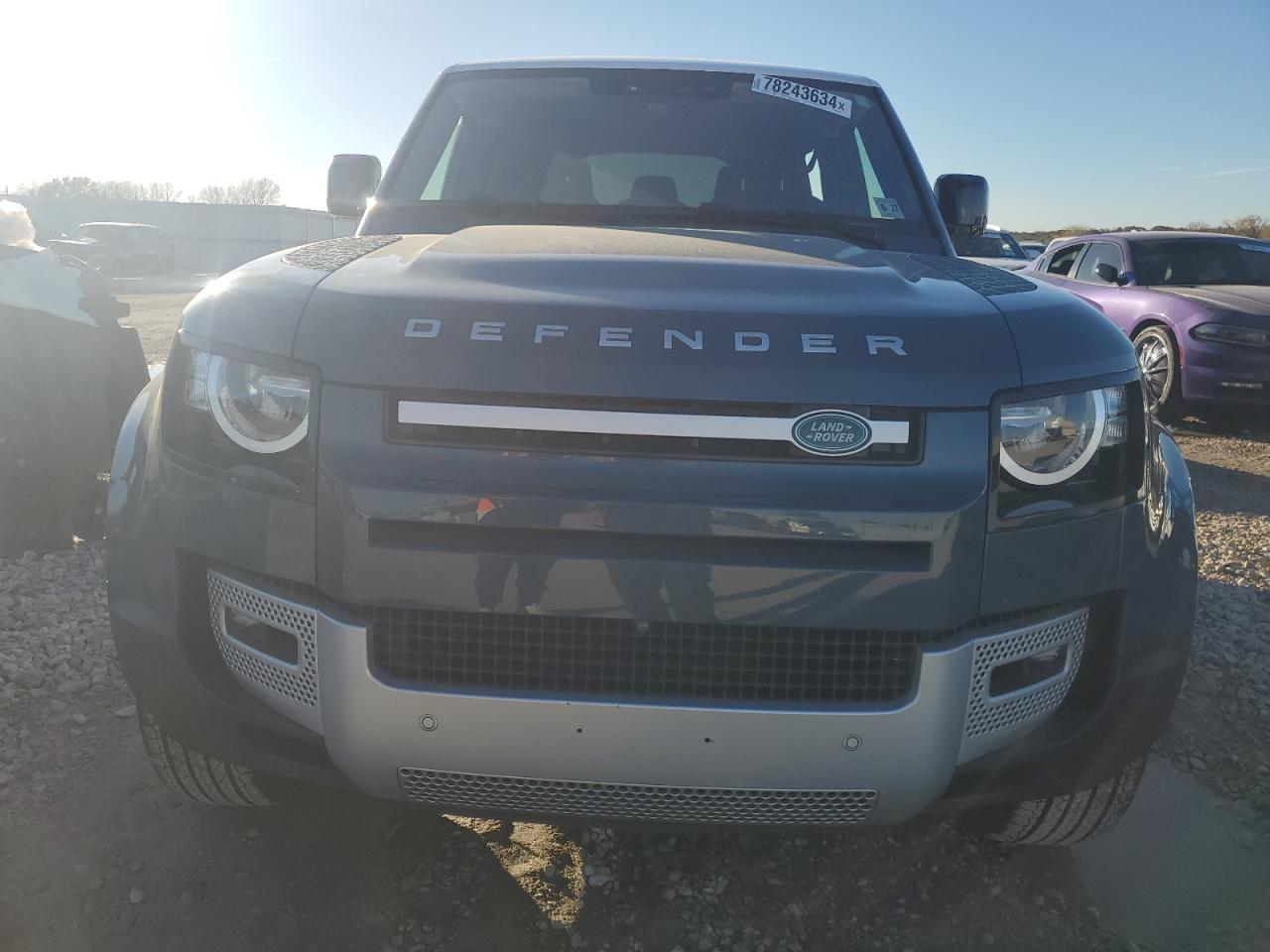 2022 Land Rover Defender - Image 5