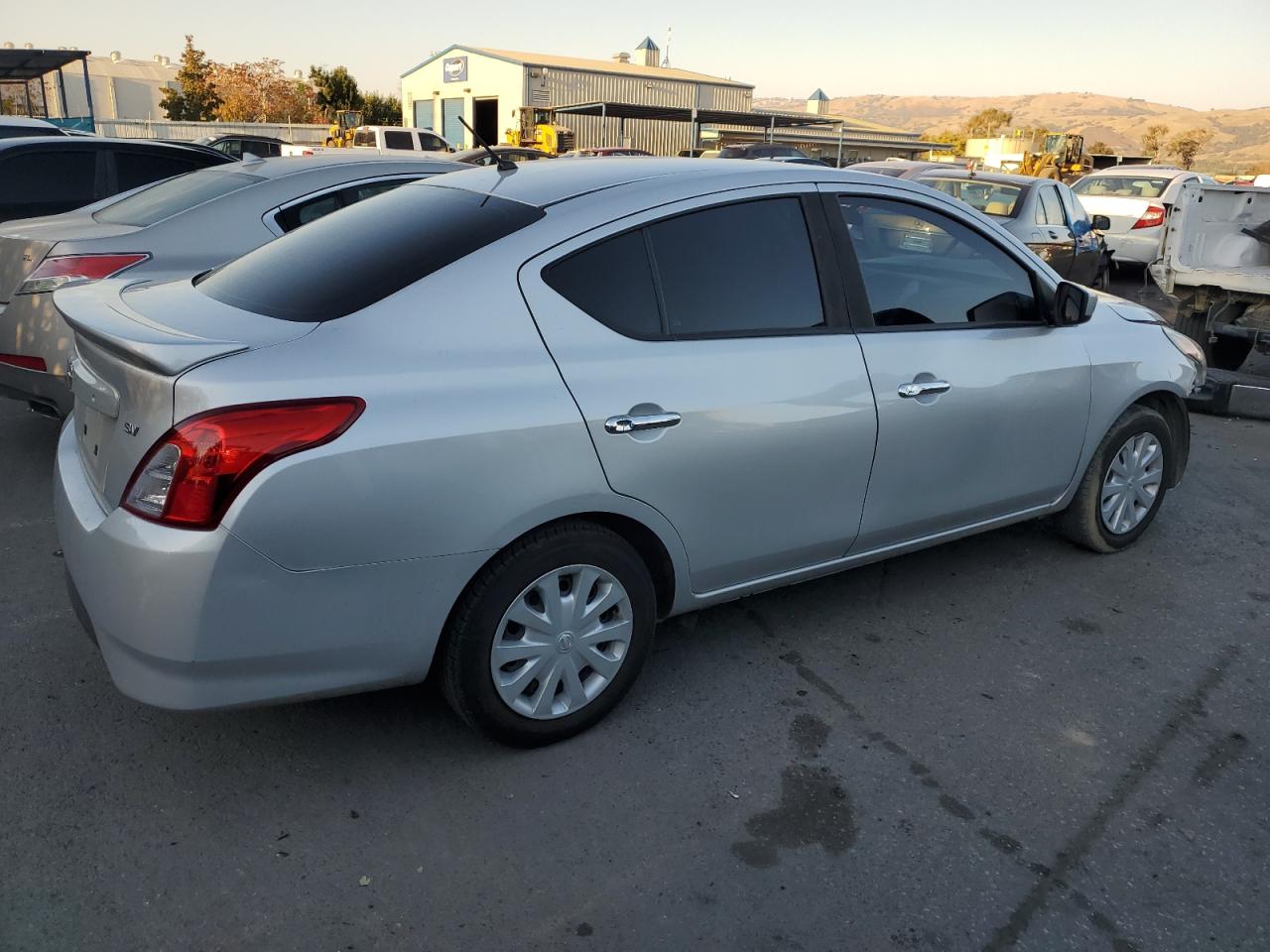 2019 Nissan Versa - Image 3