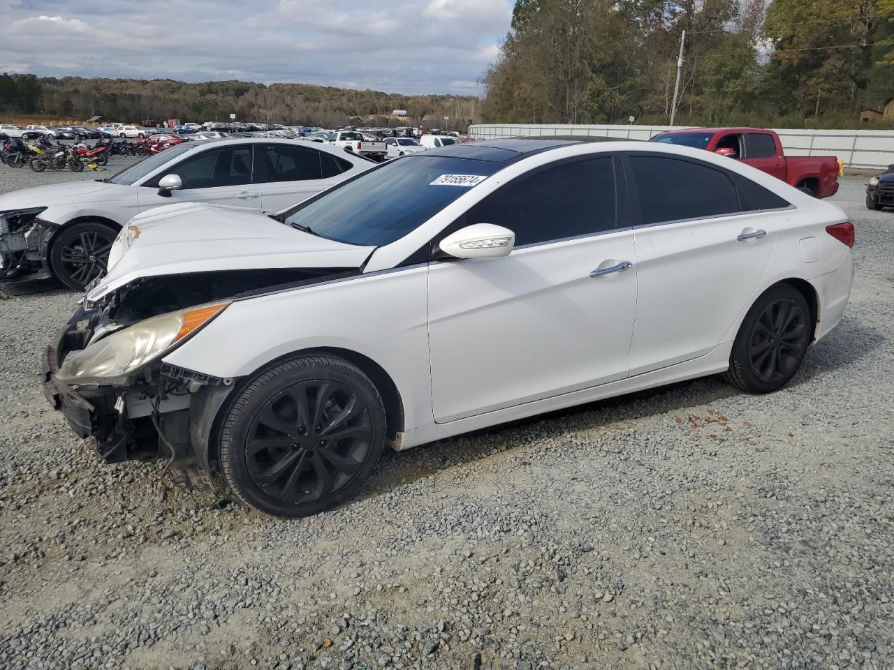 2013 Hyundai Sonata - Image 1