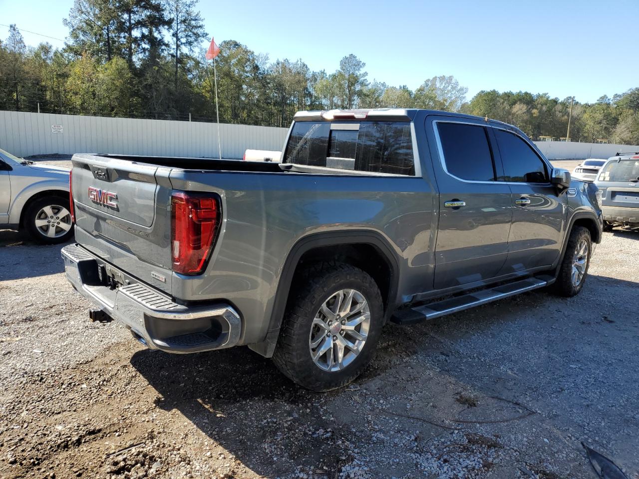 VIN 3GTU9DET0MG172872 2021 GMC SIERRA no.3