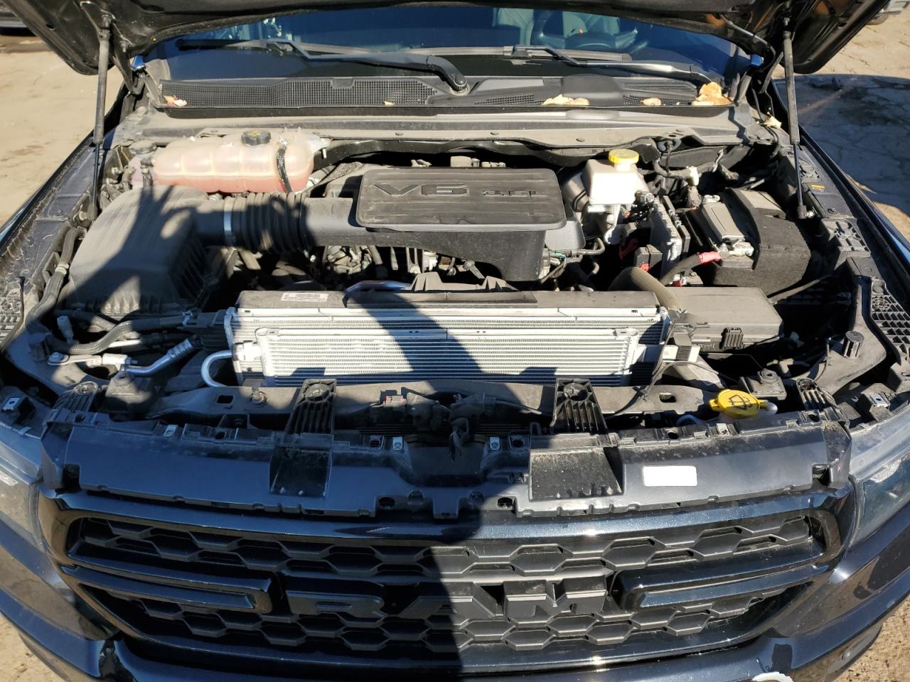 2022 RAM 1500 - Image 11