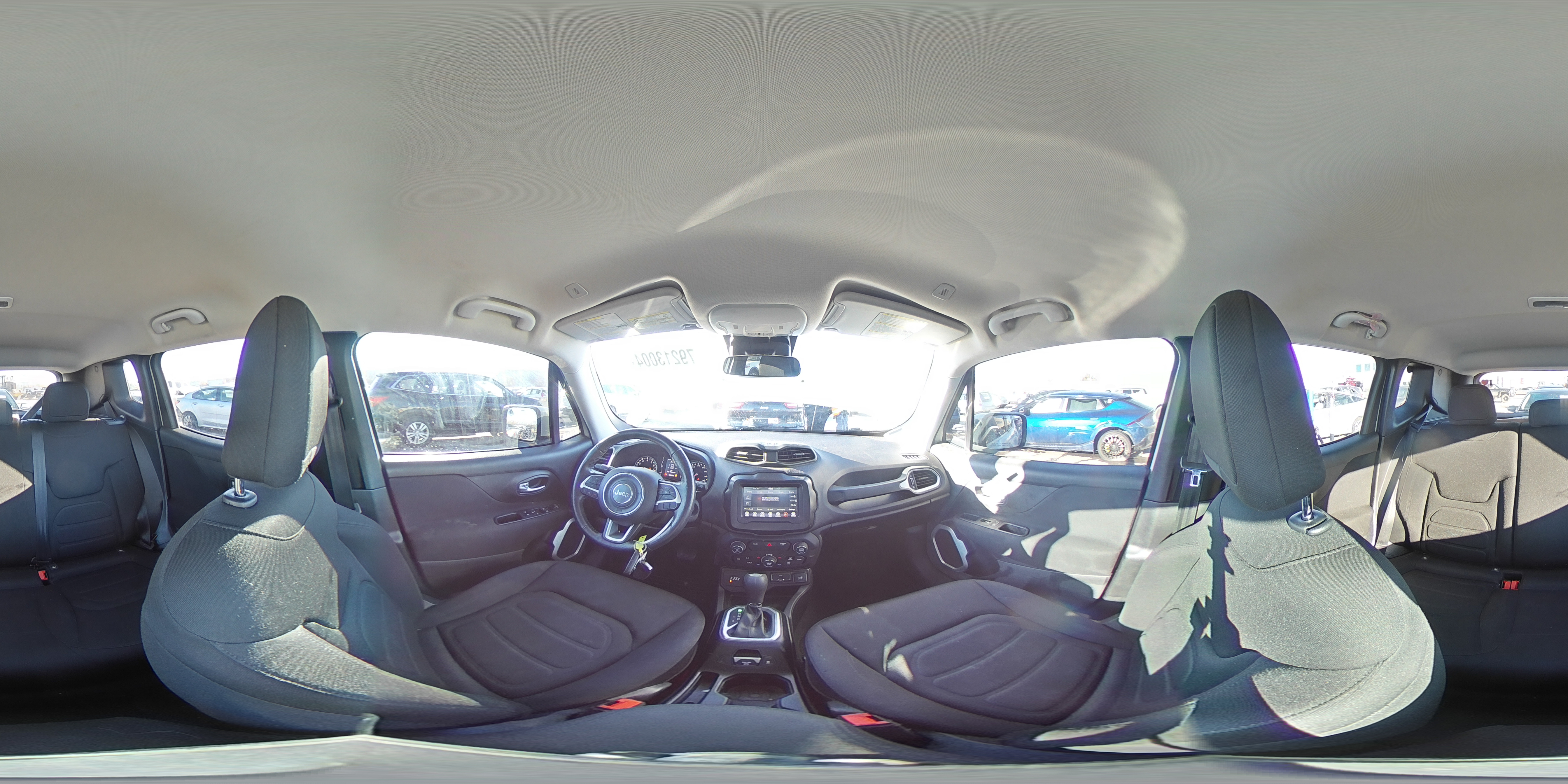 2019 Jeep Renegade - Image 15