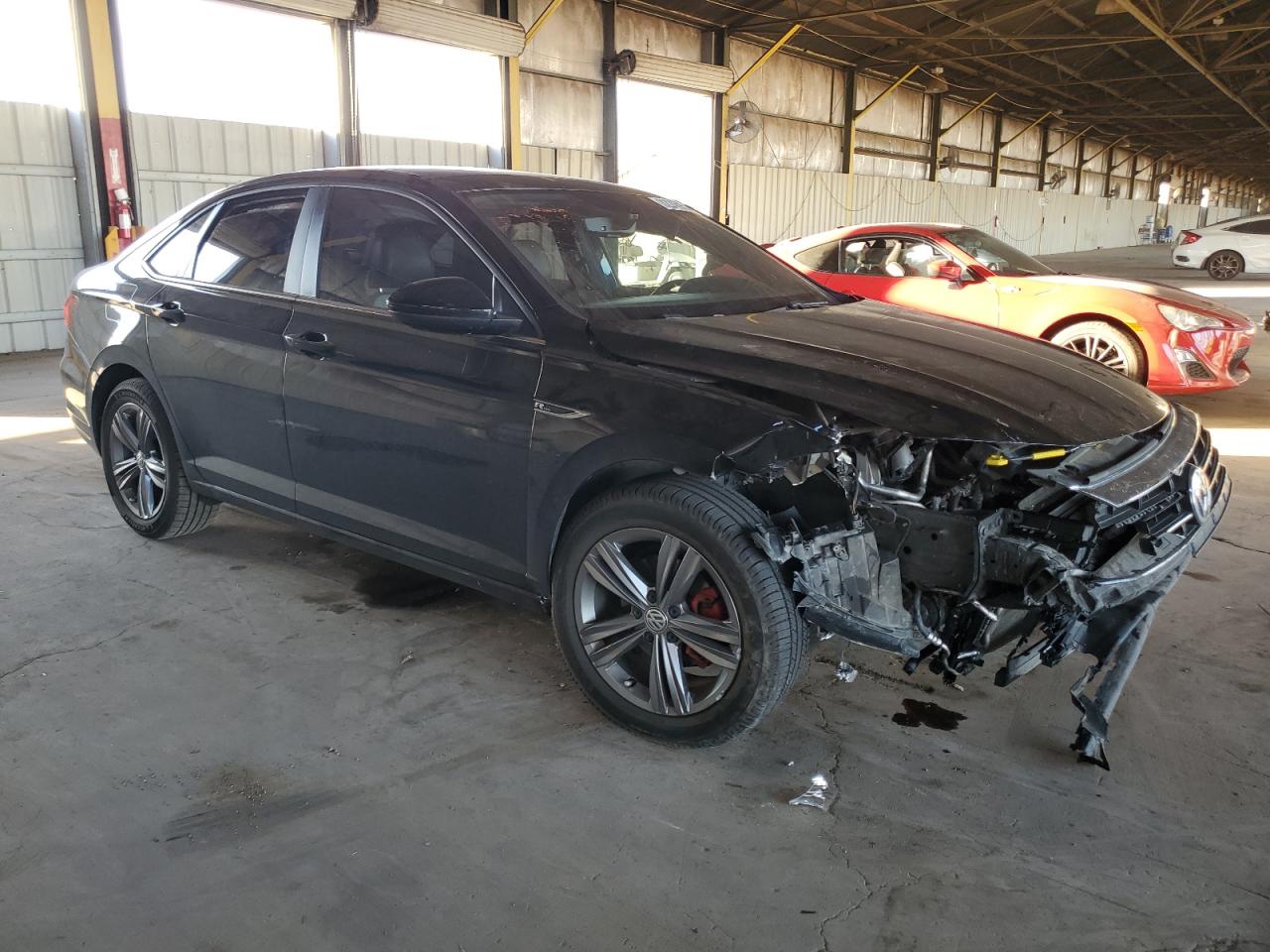 2019 Volkswagen Jetta - Image 4