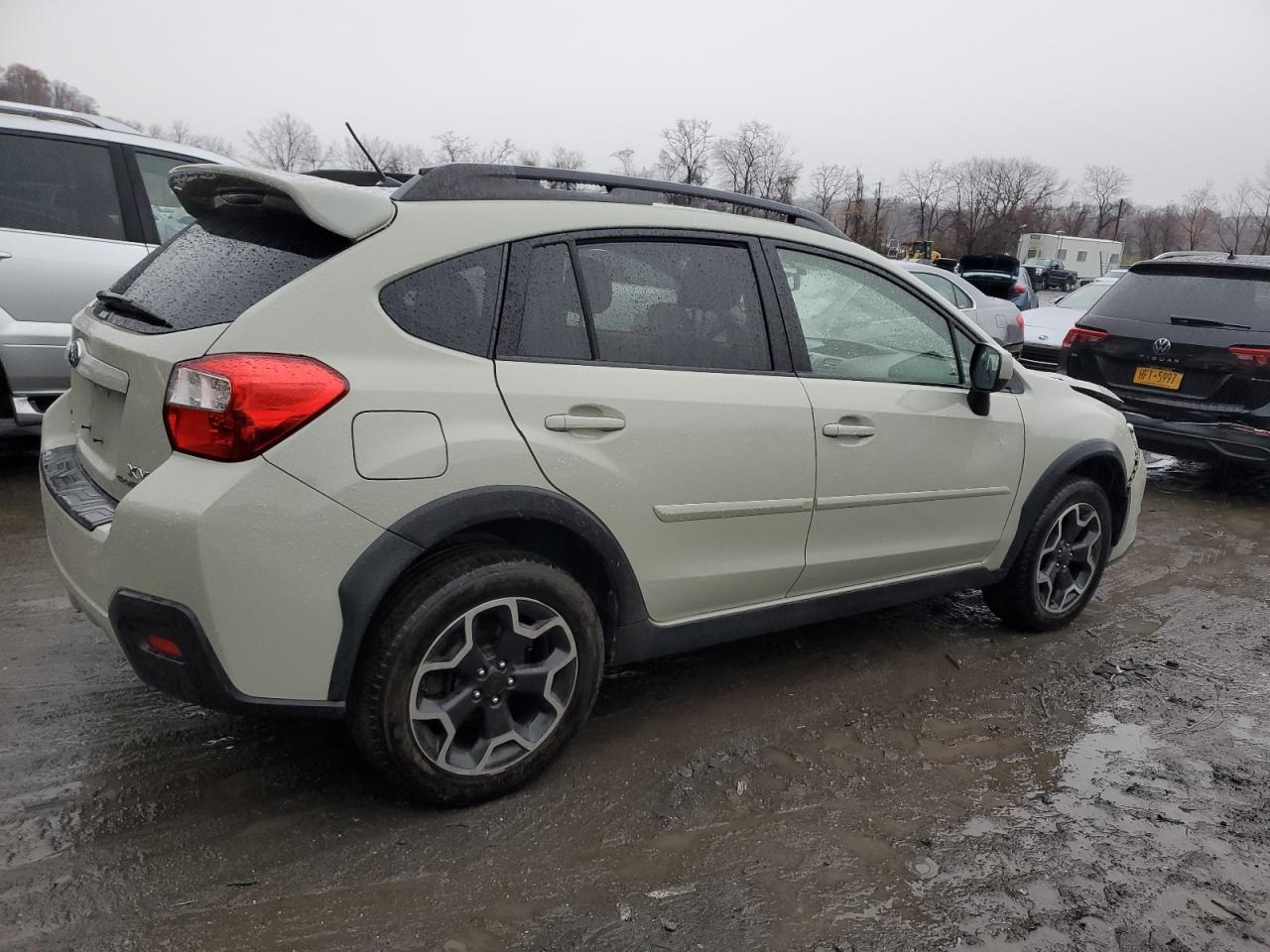 2013 Subaru XV - Image 3