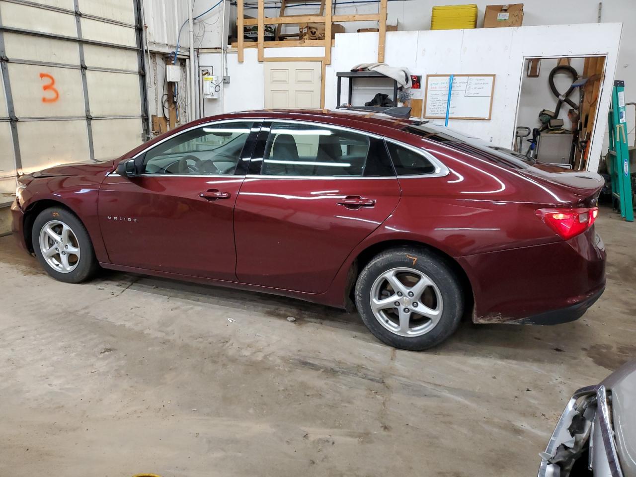 2016 Chevrolet Malibu - Image 2