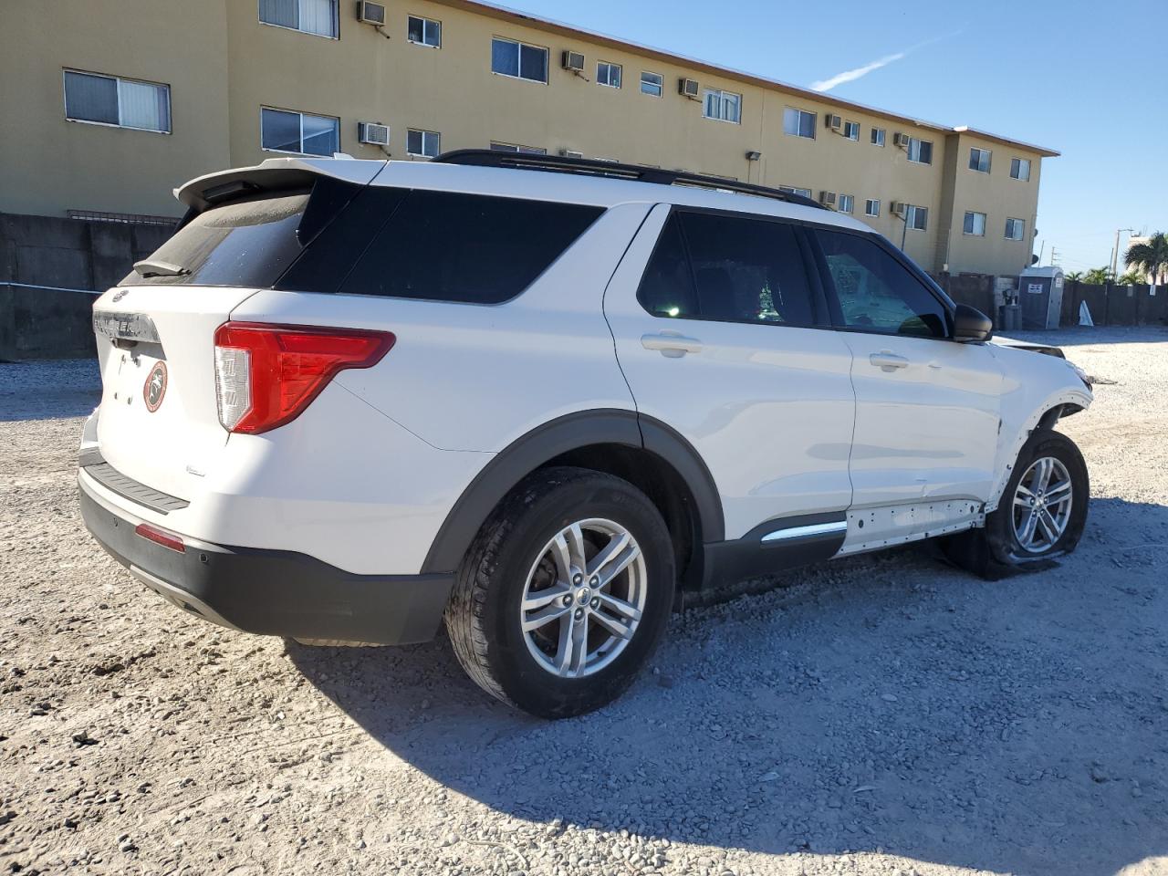 2020 Ford Explorer - Image 3