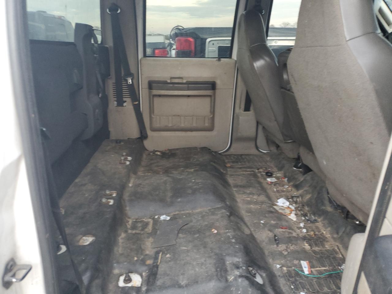 2010 Ford F350 - Image 11