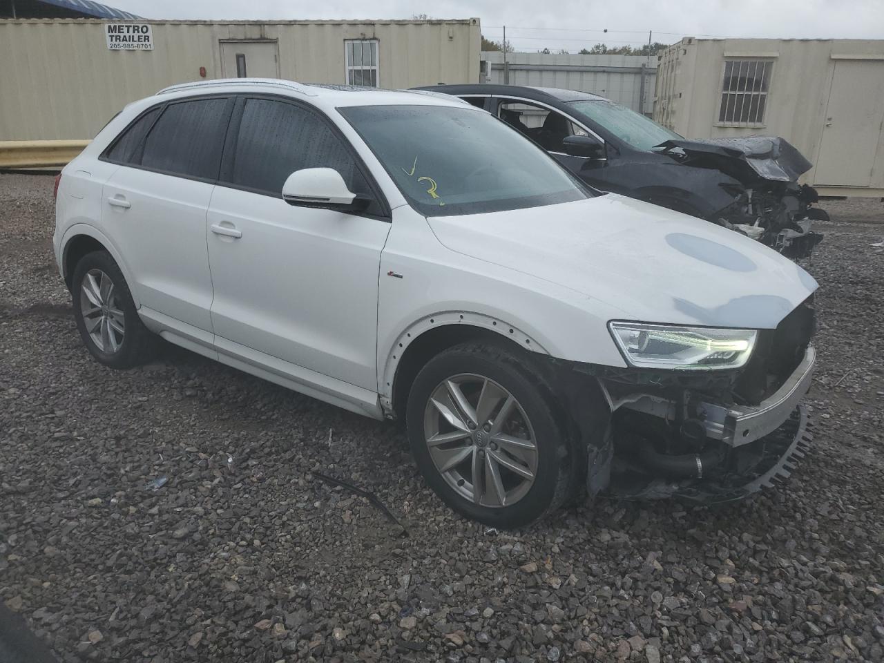 VIN WA1BCCFS1JR003135 2018 AUDI Q3 no.4