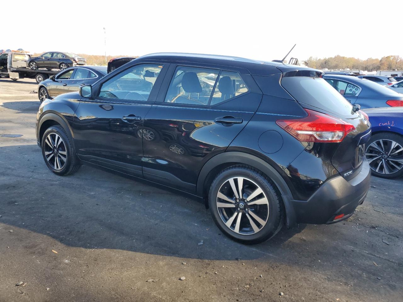 2018 Nissan Kicks - Image 2