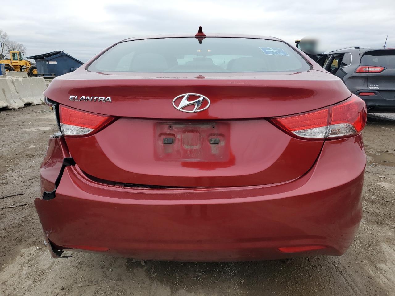 2013 Hyundai Elantra - Image 6