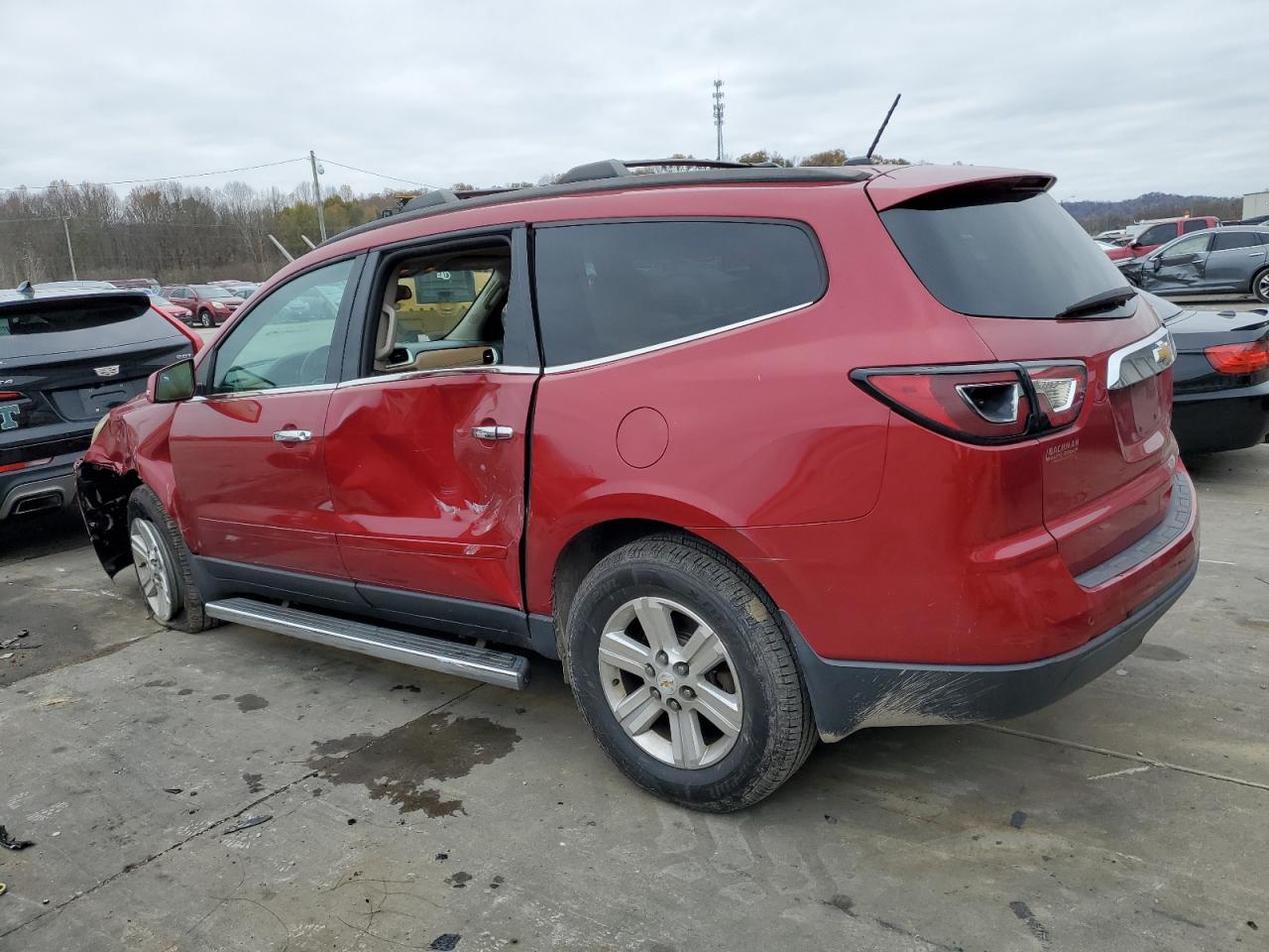 VIN 1GNKRHKDXEJ137081 2014 CHEVROLET TRAVERSE no.2