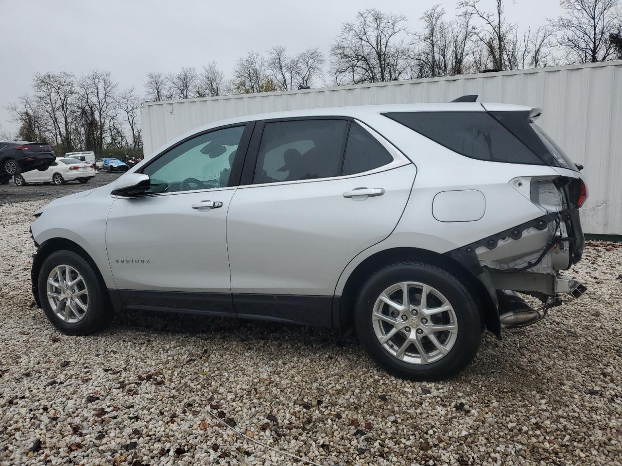 2022 Chevrolet Equinox - Image 2