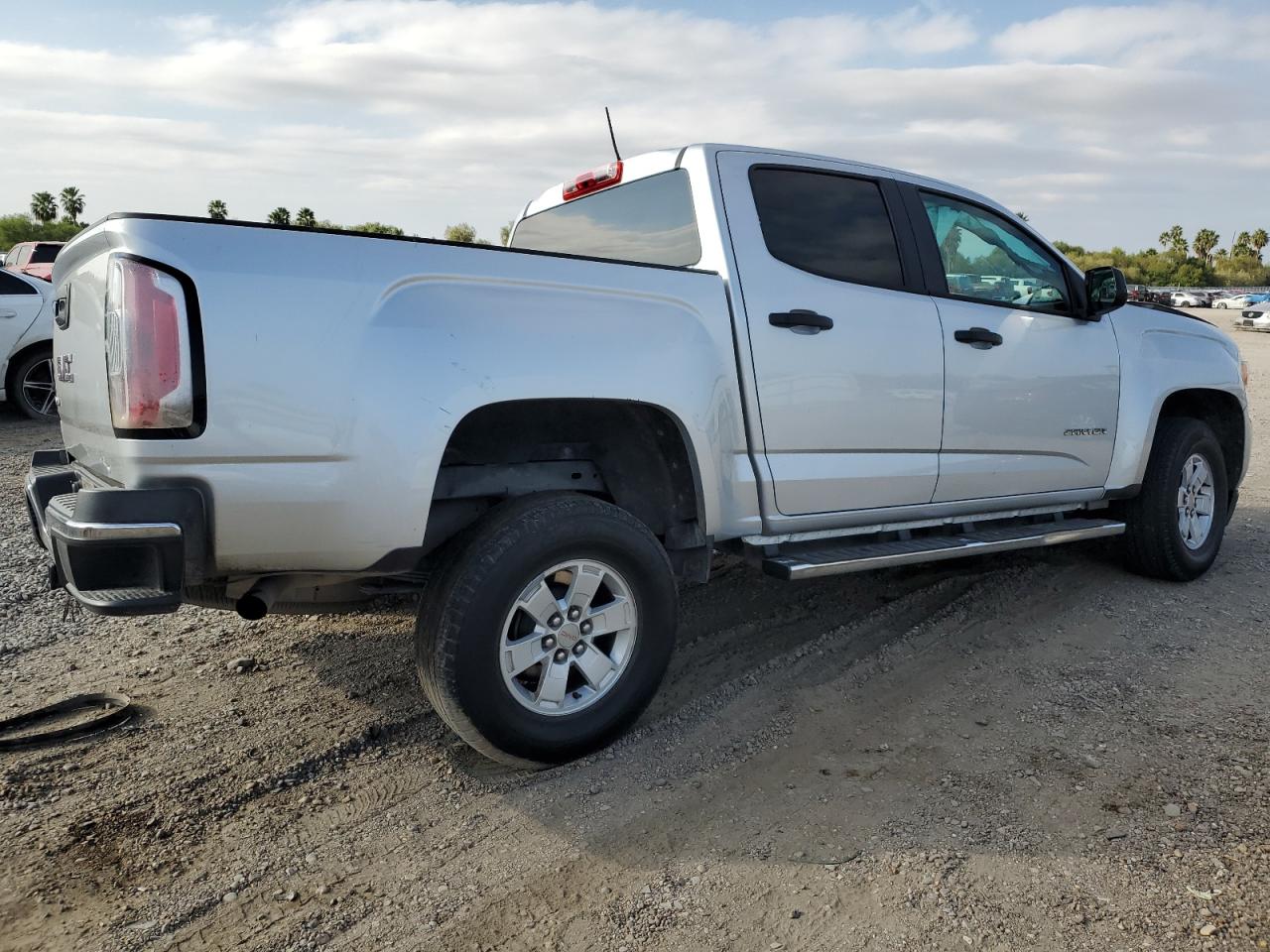 2016 GMC Canyon - Image 3