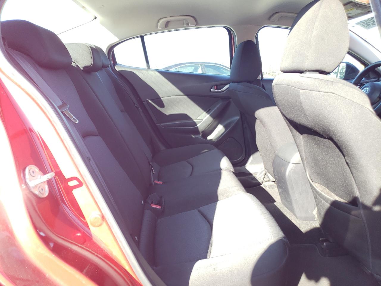 2015 Mazda 3 - Image 10
