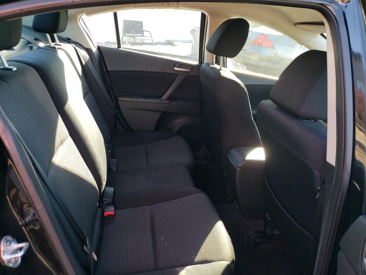 2012 Mazda 3 - Image 10