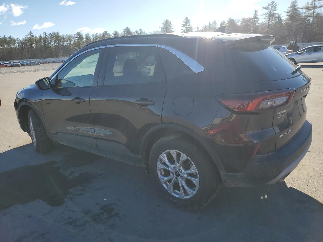 2023 Ford Escape - Image 2
